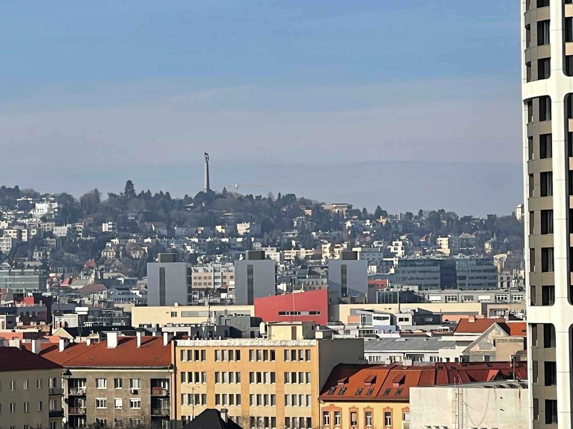 Sag Panorama City Apartment 3 Rooms Free Parking Free Wifi Bratysława Zewnętrze zdjęcie